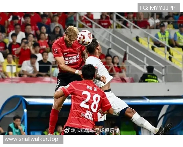 中超焦点战：上海海港对阵广州恒大的精彩回顾